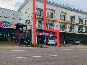 ขายขาดทุนอาคารพาณิชย์ 3 ชั้น ติดถนนสายแม่สอด-อุ้มผาง