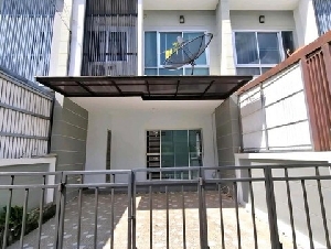 เช่าทาวน์โฮม2ชั้น 19ตรว. (แอร์3เครื่อง)ซอยราษฎร์พัฒนา15 ถ.วงแหวน รามคำแหง