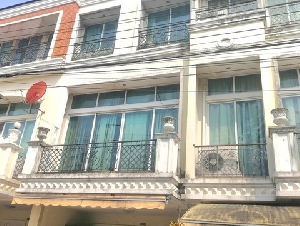 ให้เช่า ทาวน์โฮม นีโอคลาสสิค 3.5ชั้น เล่นระดับ 27 ตรว. ถนน รามอินทรา65 ,ตลาดนัดเลียบด่วน รามอินทรา