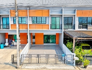 ทำเลกัลปพฤกษ์-สาทร  รร.นานาชาติบริติชโคลัมเบีย 2 กม. MRTบางแค 2.5กม. 19ตร.ว.150ตร.ม.  ทาวน์โฮม 2 ชั้นฟังก์ชัน 3 นอน 2 น้ำ 
