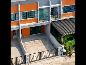 ทาวน์โฮม 2 ชั้นฟังก์ชัน 3 นอน 2 น้ำ รร.นานาชาติบริติชโคลัมเบีย 2 กม. ทำเลกัลปพฤกษ์-สาทร  MRTบางแค 2.5กม. 19ตร.ว.150ตร.ม.