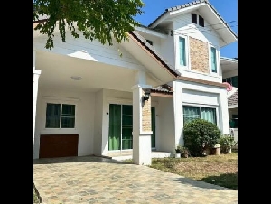 บ้านในโครงการ สวยตรงปก ใกล้ตลาดอุ๊ยทา แยกหลุยส์ พร้อมเฟอร์นิเจอร์และของตกแต่งตามภาพ