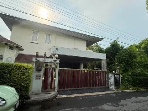 บ้านเดี่ยวสุดหรู หมู่บ้านโนเบิล ทารา งามวงศ์วาน พร้อมสระว่ายน้ำส่วนตัว แปลงมุมในโครงการคุณภาพ ติดรถไฟฟ้า ขายต่ำกว่าราคาประเมิน