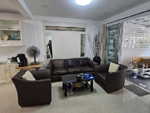 เช่า29,000 ขาย4.5 ล.ทาวน์โฮม 3 ชั้น รีโนเวทใหม่ทั้งหลัง ศุภาลัย วิลล์ สุขุมวิท - ศรีนครินทร์