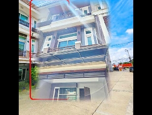 สภาพดีหมู่บ้านพรีเมี่ยม 3-4นอน เกษตร สุคนธสวัสดิ์ ให้เช่าโฮมออฟฟิศ 3ชั้น แอร์ 5 ตัว  4น้ำ 22 ตร.วา 185 ตรม. ประเสริฐมนูกิจ 25-31
