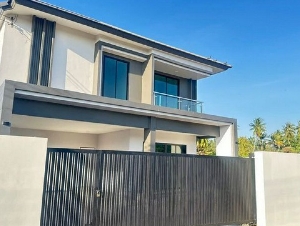 ขายบ้านหรูพร้อมสระว่ายน้ำ ตะเคียนเตี้ย–โป่ง บางละมุง ใกล้โรงเรียนนานาชาติ TP-H2330