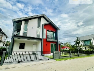 โครงการ เดอะคริสตัล บาย เพชรรัตน์ (แซสโจ) ซอยศาลาแดง-บ้านช่น บ้านสวยใหม่เอี่ยม ทำเลดี พื้นที่เยอะ พร้อมอยู่