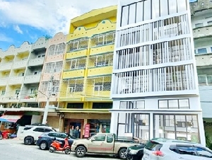 MRTไทรม้า 350ม.อาคาร โชว์รูม ให้เช่า 5.5ชั้น 4นอน 45ตร.วา. 4นอน 45ตร.วา. 885ตร.ม. 2คูหาเปิดซิง!รพ.พระนั่งเกล้า 1.5กม.