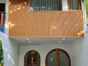 ทาวน์โฮม ชุมชนศรีลานนา บ้านสวย ทำเลใกล้นิมมาน พร้อมเฟอร์นิเจอร์ครบ เข้าอยู่ได้ทันที