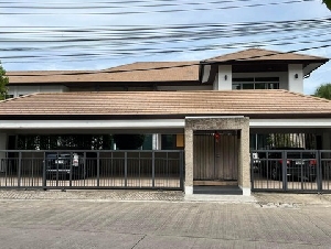 ขายบ้านเดี่ยว 2 ชั้น 260 ตรว. ไพรเวท เนอวาน่า ลาดพร้าว โยธินพัฒนา เลียบด่วน หรูมีสไตล์ พร้อมสระว่ายน้ำส่วนตัว 