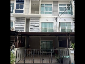 ให้เช่าทาวน์โฮม 3 ชั้น 3 ห้องนอน The Metro Rama 9 เดอะ เมโทร พระราม 9 ถนนคู่ขนานมอเตอร์เวย์