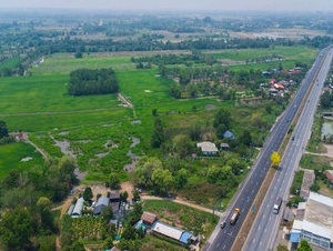 ขายด่วน! ที่ดินศักยภาพติดถนนสุวรรณศร ทางหลวงเอเชียสาย 1 ห่างจากตัวเมืองนครนายกเพียง 5 กิโลเมตร แปลงใหญ่ 10 ไร่ เพียงไร่ละไม่ถึง 2 ล้าน! 