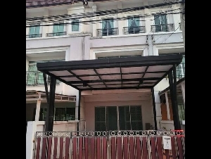 ให้เช่าทาวน์โฮม 3 ชั้น 200 ตรม. หมู่บ้านกลางเมือง เออร์บาเนี่ยน พระราม9-วงแหวน ถ.กรุงเทพกรีฑา