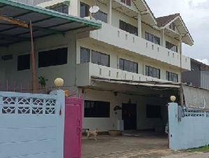ขายโรงงาน 2 ไร่ พร้อมสำนักงาน 3 ชั้น ลำลูกกา คลอง 10 ขอใบ รง.2 และ รง.4 ได้