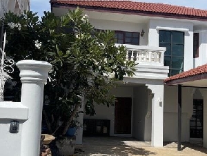 ให้เช่าบ้านเดี่ยว 2 ชั้น 90 ตร.ว. ถนนพระรามที่ 5 ซอยราชวิถี 32 เขตดุสิต ใกล้ BTS อนุสาวรีย์