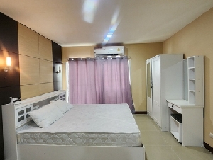 ให้เช่าคอนโด เมโทรพาร์คสาทร ใกล็ BTS วุฒากาศ 31 ตรม. ปรับปรุงใหม่ มีเครื่องซักผ้า