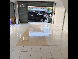 อาคารพาณิชย์ หลังหัวมุม ซอยเทพารักษ์ 78 โกสิน พื้นที่ 13 ตรว.  3 ชั้น