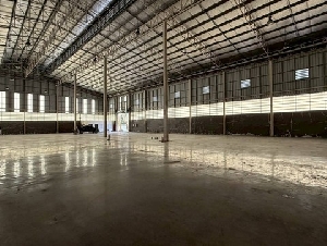 ให้เช่าโกดัง 1200 ตร.ม. ย่านบางซื่อ-ประชาชื่น ใกล้เกษมราษฎร์ ประชาชื่น ใกล้ทางด่วน รถเทรลเลอร์เข้า-ออกได้ 