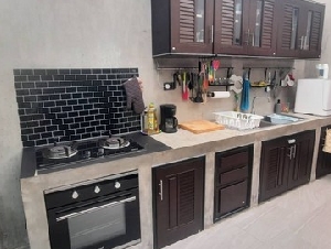 ให้เช่าทาวโฮม  ใกล้ห้าง เทอมินอล 21 พระราม 3, เซ็นทรัลพระราม 3 และ ไอคอนสยาม ใกล้ BTS เซนต์หลุยส์  หมู่บ้านลานทอง สาทร   5 ชั้นรวมดาดฟ้า