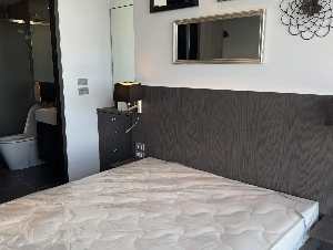 The Lumpini 24 privacy cleanliness comfort 44th floor BTS Phrom Phong