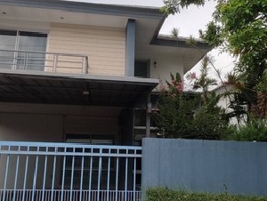 TU092 ให้เช่า บ้าน - กรุงเทพ ลาดพร้าว    ห้องนอน 4 ห้อง ห้องน้ำ 3 ห้อง