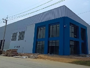 ให้เช่าโกดังสร้างใหม่  534 ตารางวา พื้นที่ใช้สอยรวม 2,137 ตร.ม. ต.คลองมะเดื่อ อ.กระทุ่มแบน