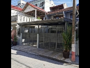 ให้เช่าทาวโฮม 2ชั้น ซอยสังคมสงเคราะห์ 16  ลาดพร้าว 71 ย่าน เลียบด่วนเอกมัย-รามอินทรา นาคนิวาส 16  โชคชัย 4