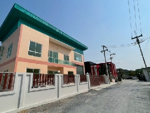 ขายโรงงาน สร้างใหม่ บนที่ดิน 1 ไร่ (ซอยโรงงานไวไว 2 อ้อมใหญ่) ห่างจากถนนเพชรเกษมเพียง 1 กม.