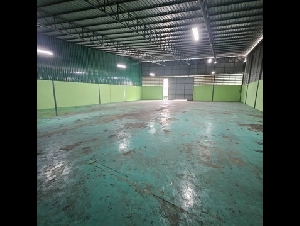 ให้เช่าโกดังขนาด 560 ตรม. ขนาด กว้าง 18  เมตร  ลึก 32 เมตร รถคอนเทนเนอร์เข้าได้ ย่านแสมดำ บางขุนเทียน ซ.บางกระดี่ 41 