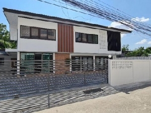 ให้เช่าบ้านเดี่ยว 2 ชั้น 92 ตร.ว. ย่านโชคชัย 4 ลาดพร้าว-วังหิน เสนานิคม ใกล้เลียบด่วน