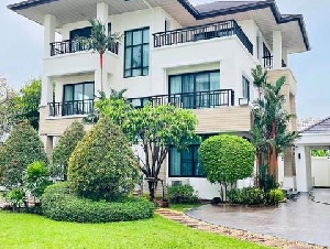 ให้เช่าบ้านเดี่ยว 3 ชั้น 210 ตร.ว. ถนนรัชดาภิเษก ซอย 32 เขตจตุจักร บ้านตกแต่งสวยพร้อมอยู่