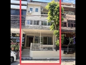 ให้เช่าโฮมออฟฟิศ 4 ชั้น 360 ตร.ม. ถนนทวีมิตร พระราม 9 ซอย 7 ใกล้แยก อสมท