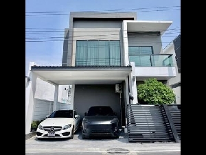 ให้เช่าบ้านเดี่ยว 2 ชั้น 42 ตร.ว. โครงการ Tanaphol Property ใกล้เมกาบางนา