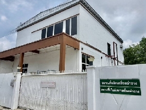 ให้เช่าด่วน โรงงานผลิตเครื่องสำอาง-อาหาร พร้อมใช้ มาตรฐาน GMP อุปกรณ์ครบ ใบอนุญาตพร้อม ทำเลลาดกระบัง ใกล้สุวรรณภูมิ