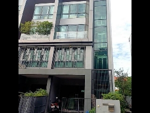 HR 10028 ให้เช่าโฮมออฟฟิศหรู 4ชั้นหลังมุมโครงการ เจ ดับบลิว เออร์เบิน สรงประภา ดอนเมือง พร้อมลิฟต์