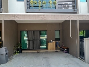 ให้เช่าทาวโฮม บ้านกลางเมืองพหลฯ- รามอินทราใกล้ Central ลาดพร้าว, Major รัชโยธิน, Central EastVilleติดถนนเทพรักษ์ใกล้รถไฟฟ้า BTS สายหยุด 