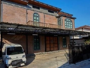 HS 1976 ขายบ้านเดี่ยว และ ตึกอาคารสตูดิโอ ย่านโชคชัย4 ลาดพร้าว ใกล้ห้างเซ็นทรัลอีสวิล