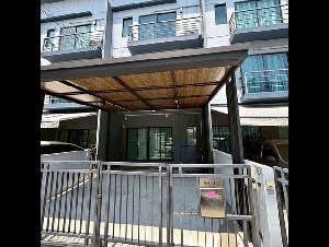ขายทาวน์โฮม 3 ชั้น 4 ห้องนอน บ้านกลางเมือง พระราม 9-อ่อนนุช ทำเลดีติดถนนเมน ใกล้ Airport Link สถานีบ้านทับช้าง