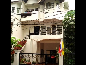 ให้เช่าทาวน์โฮม 3 ชั้น 200 ตร.ม. ซอยสุขุมวิท 30 ใกล้ BTS พร้อมพงษ์