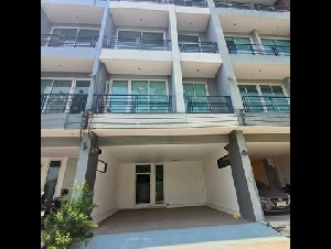 ให้เช่าโฮมออฟฟิต 4 ชั้น 277 ตร.ม. ย่านรามอินทรา ใกล้แฟชั่นไอแลนส์ (จดทะเบียนบริษัทได้)
