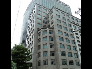 สำนักงาน อาคารต้นสนทาวเวอร์ ขนาด 0 Rai 0 Ngan 1 sq.wa  ไม่ไกลจาก - ราคา งาม -