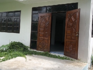 หนาวนี้ดูซื้อทรัพย์เล็งขาย บ้านปูน 1 ชั้น ต.บางเลน อ.บางใหญ่ 100 วา แหล่งเจริญ  นนทบุรี เนื้อที่ ราคาคุยได้ค่ะ