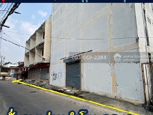 ขายหอพัก ด่านสำโรง38/1 ถนนสุขุมวิท113 เข้าซอยเพียง100เมตร ใกล้สถานีรถไฟฟ้า2สาย