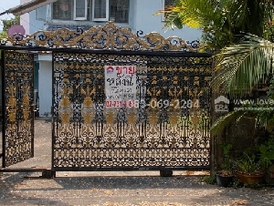 ขายที่ดินแถมบ้าน โชคชัย4 ซอย41 เข้าซอยเพียง 100 เมตร ย่านลาดพร้าว พื้นที่ 72 ตรว. 