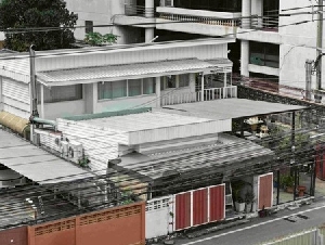 ขายด่วน บ้าน 2 ชั้น พร้อมร้านอาหาร เอกมัย-สุขุมวิท 42 ใจกลางเมือง ใกล้ BTS โทร 089-0663888